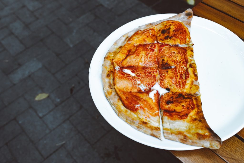 5 curiosidades del calzzone que no sabías y que te cuenta pizza Xàtiva 5